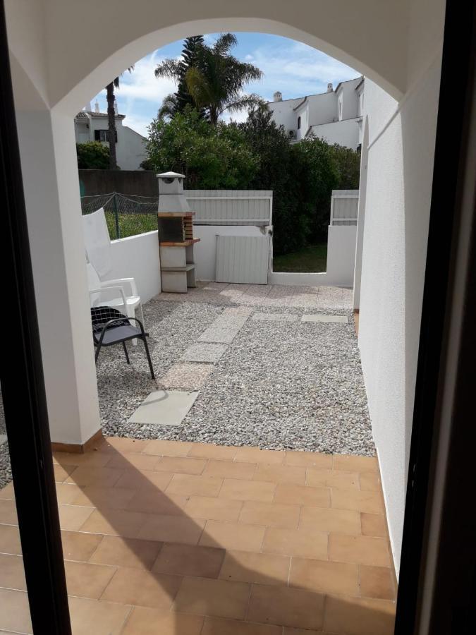 Cozy Apartment Near Oura Beach Albufeira Exterior photo